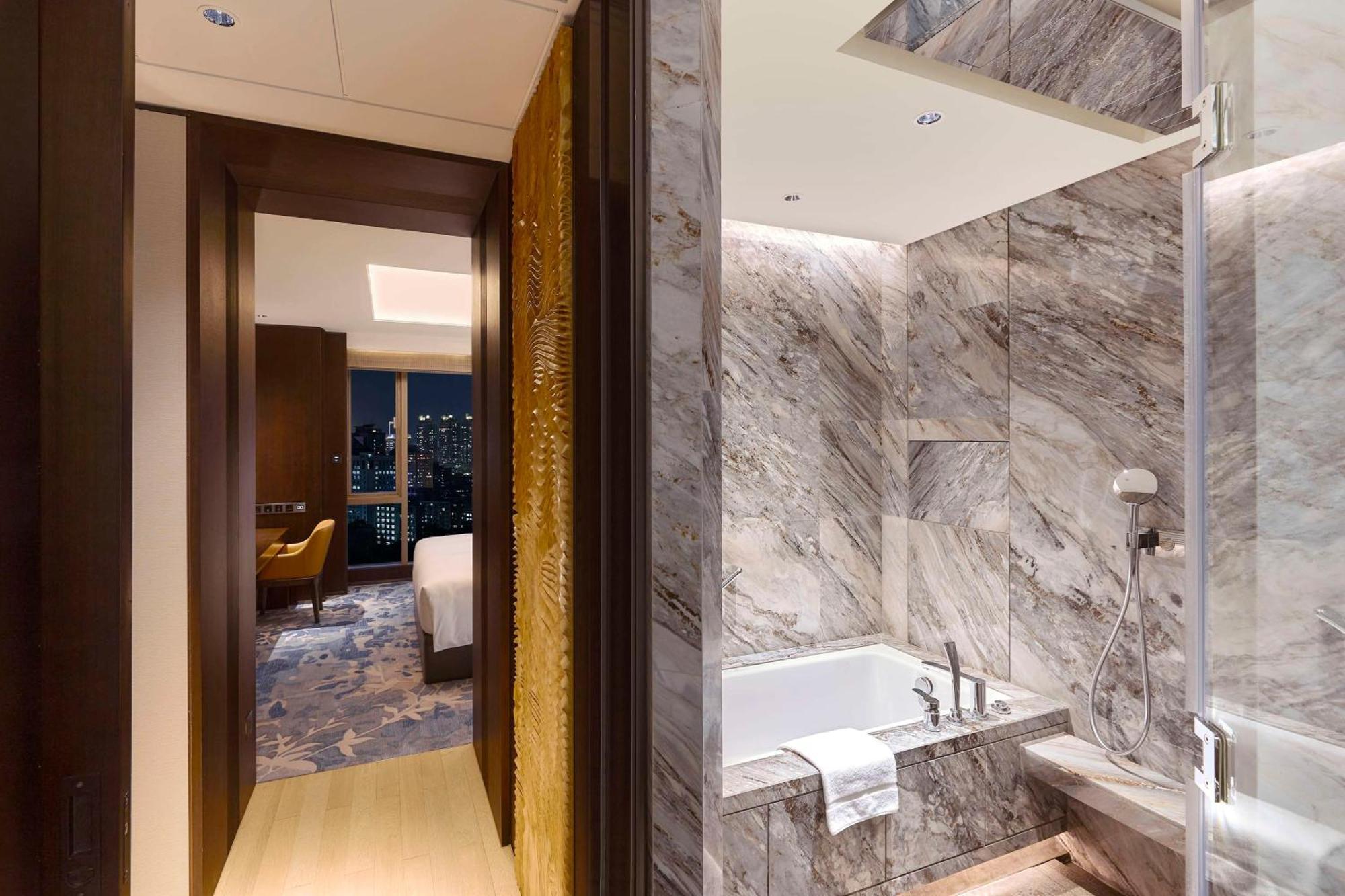 Kempinski Residences Guangzhou - Free Shuttle Between Hotel And Exhibition Center During Canton Fair & Exhibitor Registration Counter Exterior photo